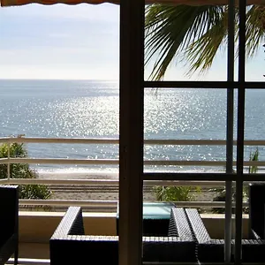 Apartamento Frente Al Mar,primera Linea Rincón de la Victoria